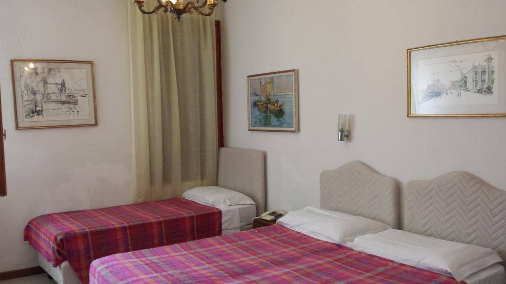 Hotel Iris Venezia Rom bilde